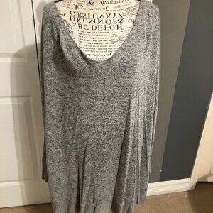 Oversized gray lightweight sweater with back detail
